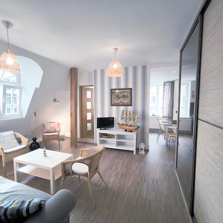 Central Apartments Fishmarkt & Parking グダニスク エクステリア 写真