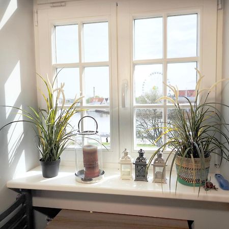 Central Apartments Fishmarkt & Parking グダニスク エクステリア 写真